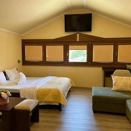Casa Maria Magdalena Motel Lipova Eksteriør bilde
